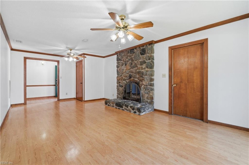 Photo 10 of 40 residential for sale in Virginia Beach virginia