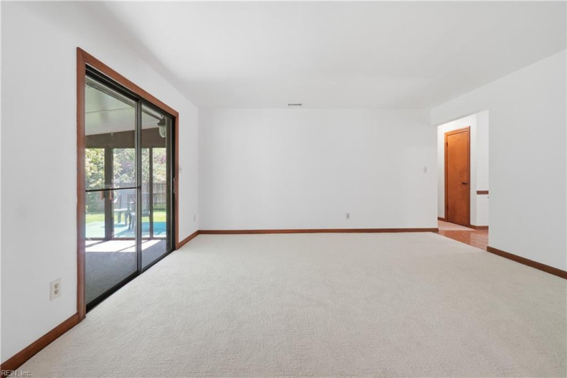 Photo 13 of 40 residential for sale in Virginia Beach virginia