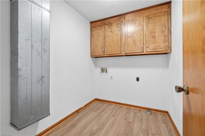 Photo 20 of 40 residential for sale in Virginia Beach virginia