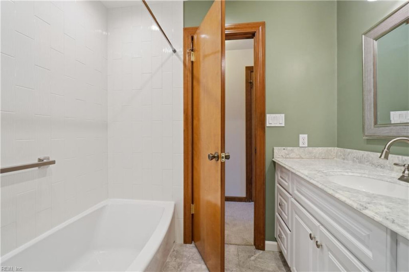 Photo 24 of 40 residential for sale in Virginia Beach virginia