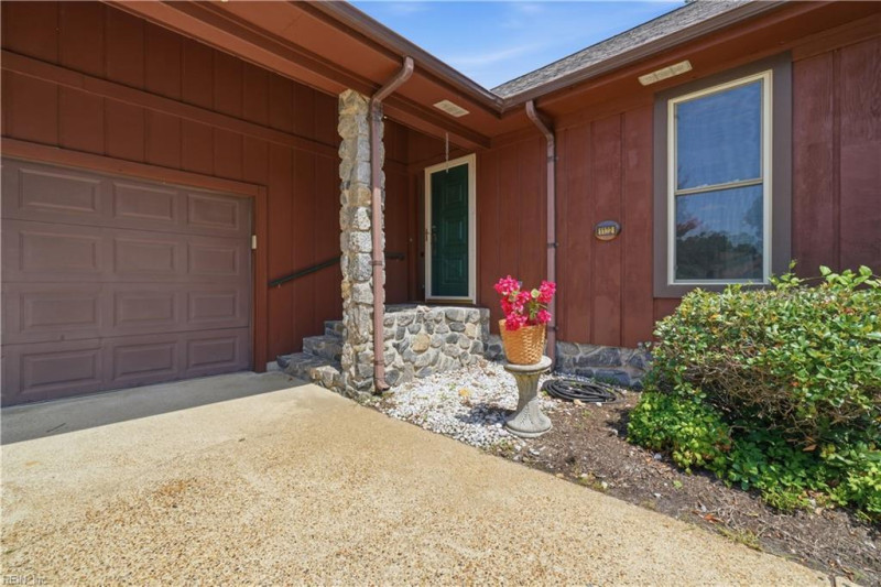 Photo 5 of 40 residential for sale in Virginia Beach virginia