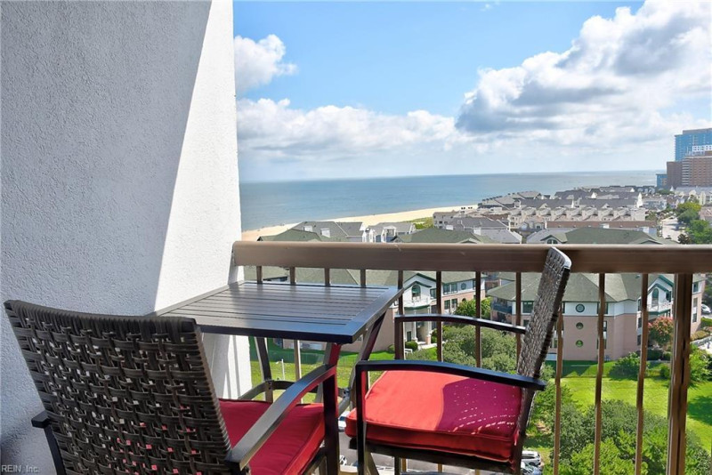 Photo 14 of 49 residential for sale in Virginia Beach virginia