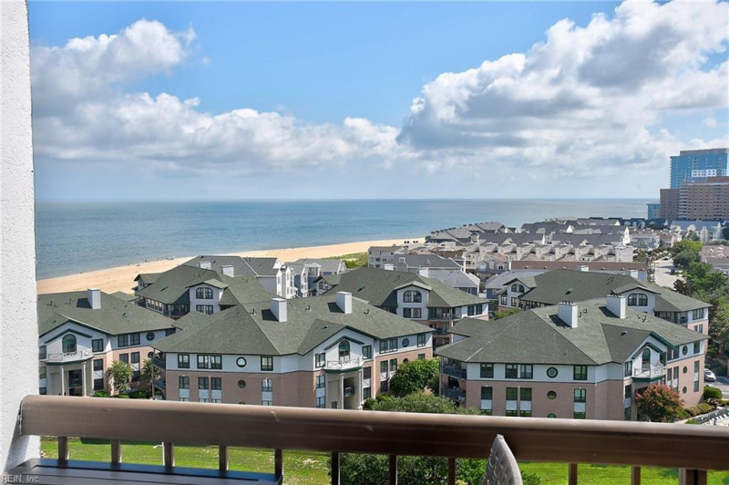 Photo 15 of 49 residential for sale in Virginia Beach virginia