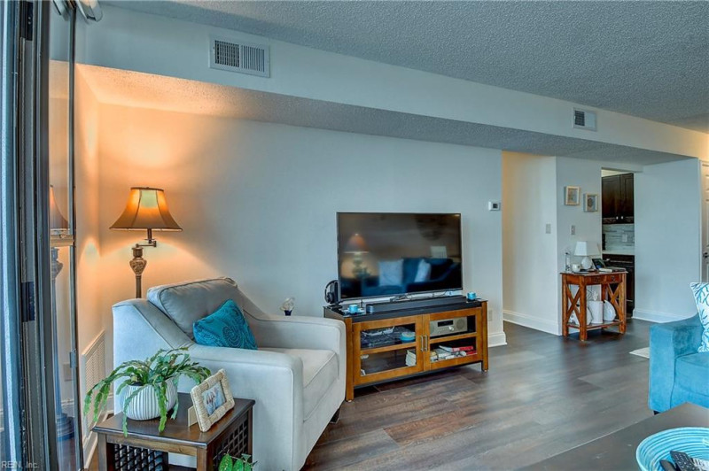 Photo 16 of 49 residential for sale in Virginia Beach virginia