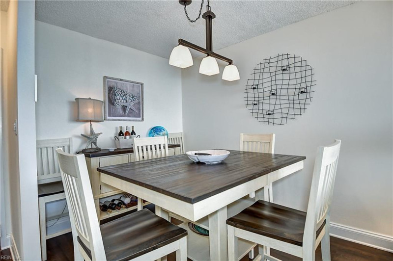 Photo 18 of 49 residential for sale in Virginia Beach virginia