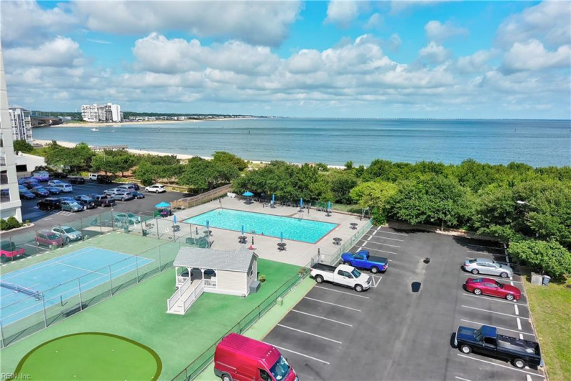 Photo 5 of 49 residential for sale in Virginia Beach virginia