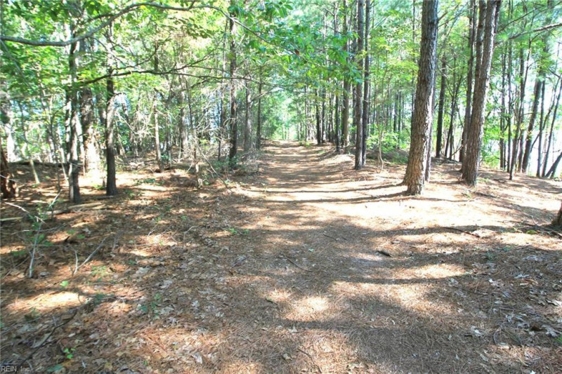 Photo 48 of 50 residential for sale in Isle of Wight County virginia Photo 48 of 50 residential for sale in Isle of Wight County virginia