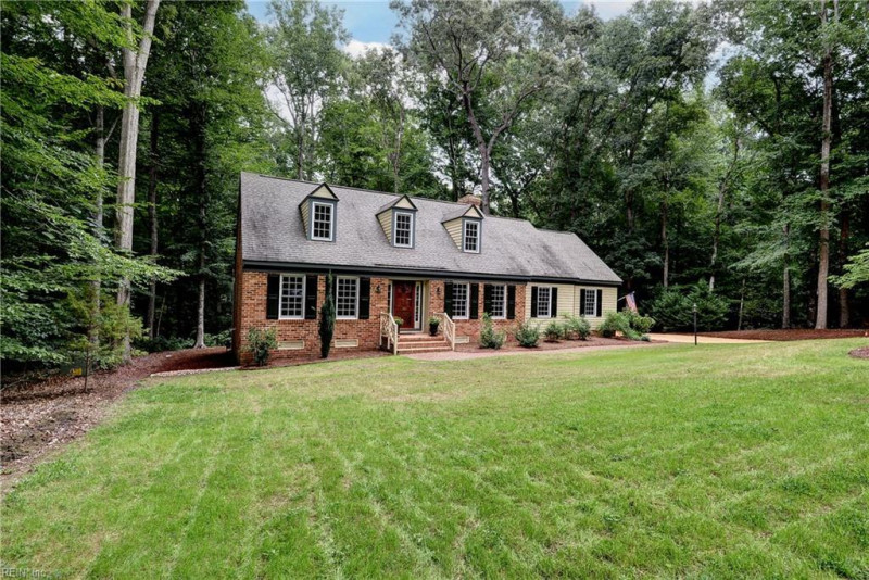 Photo 4 of 50 residential for sale in James City County virginia Photo 4 of 50 residential for sale in James City County virginia