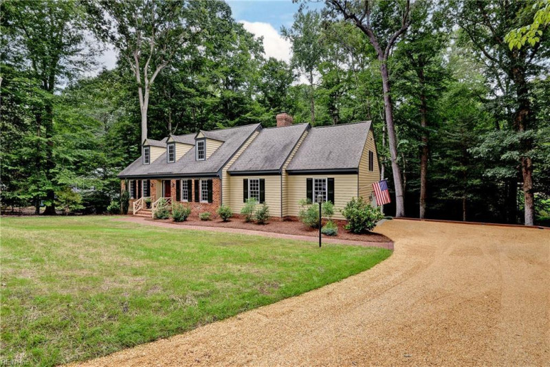 Photo 5 of 50 residential for sale in James City County virginia Photo 5 of 50 residential for sale in James City County virginia