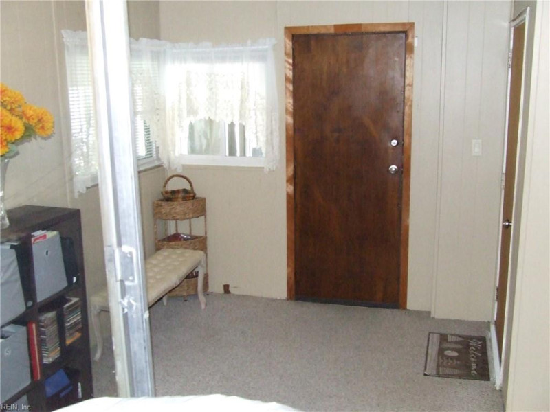 Photo 4 of 27 residential for sale in Norfolk virginia