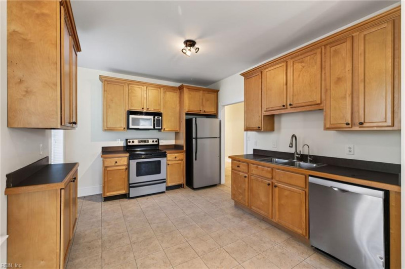 Photo 16 of 18 residential for sale in Norfolk virginia Photo 16 of 18 residential for sale in Norfolk virginia