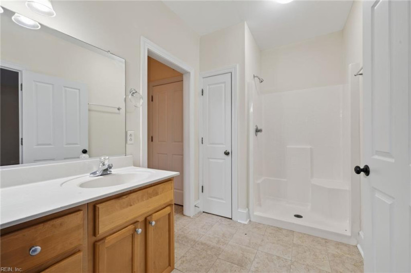 Photo 7 of 18 residential for sale in Norfolk virginia