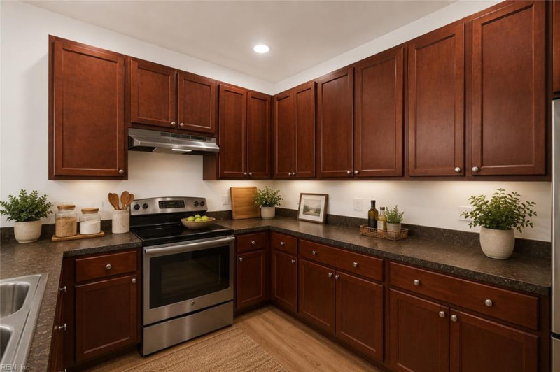 Photo 4 of 27 residential for sale in Virginia Beach virginia