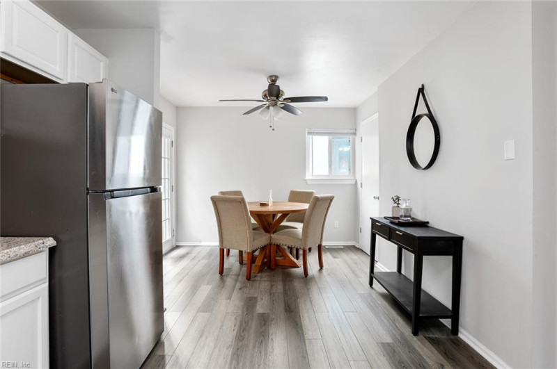 Photo 4 of 20 residential for sale in Hampton virginia