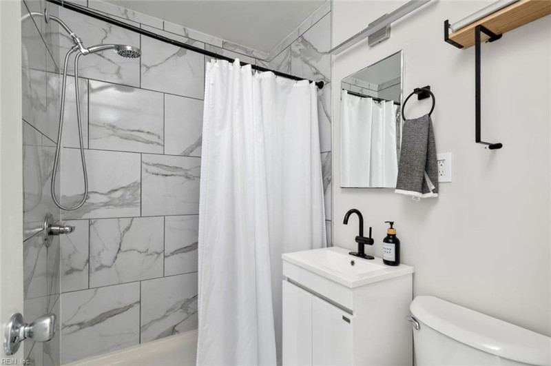 Photo 8 of 20 residential for sale in Hampton virginia