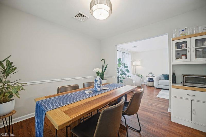 Photo 17 of 37 residential for sale in Virginia Beach virginia
