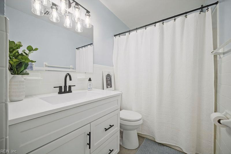 Photo 25 of 37 residential for sale in Virginia Beach virginia