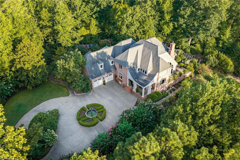 Photo 3 of 50 residential for sale in James City County virginia