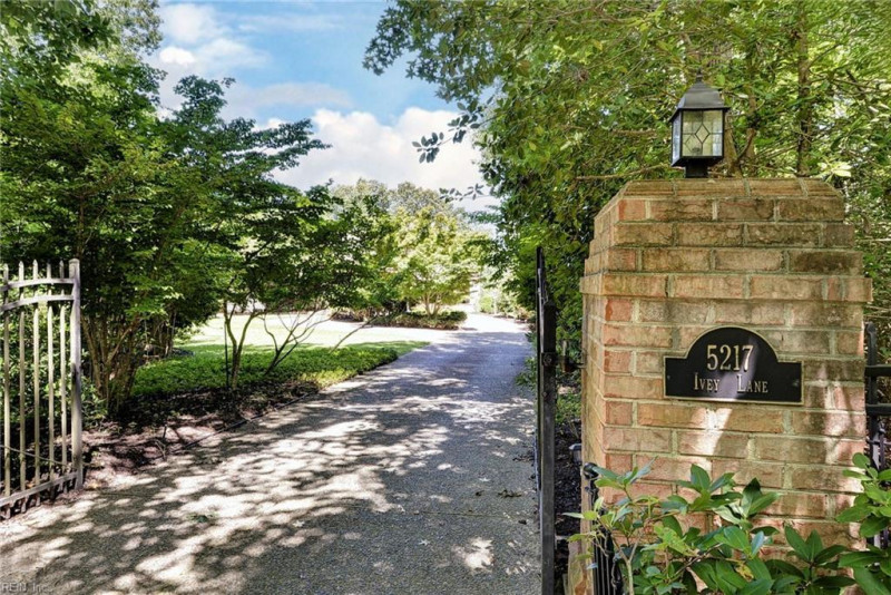 Photo 6 of 50 residential for sale in James City County virginia