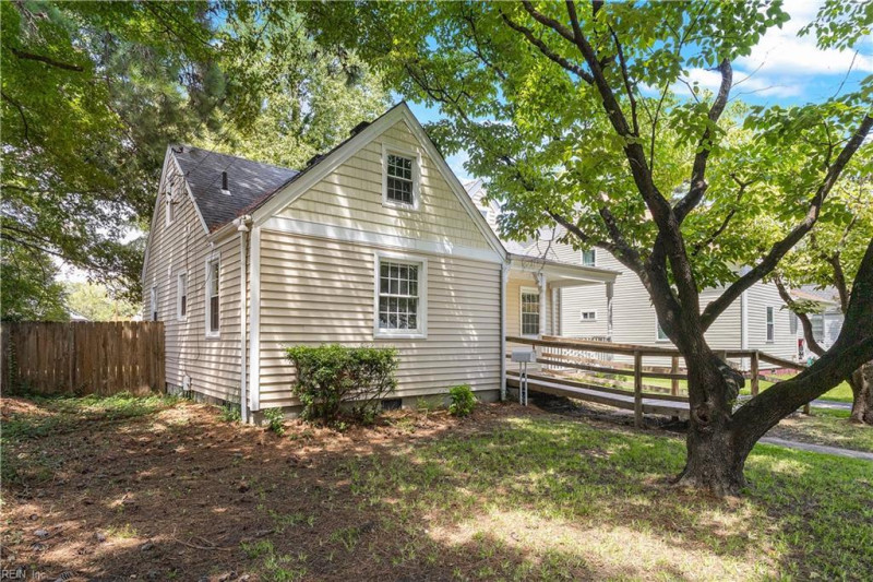 Photo 3 of 26 residential for sale in Norfolk virginia Photo 3 of 26 residential for sale in Norfolk virginia
