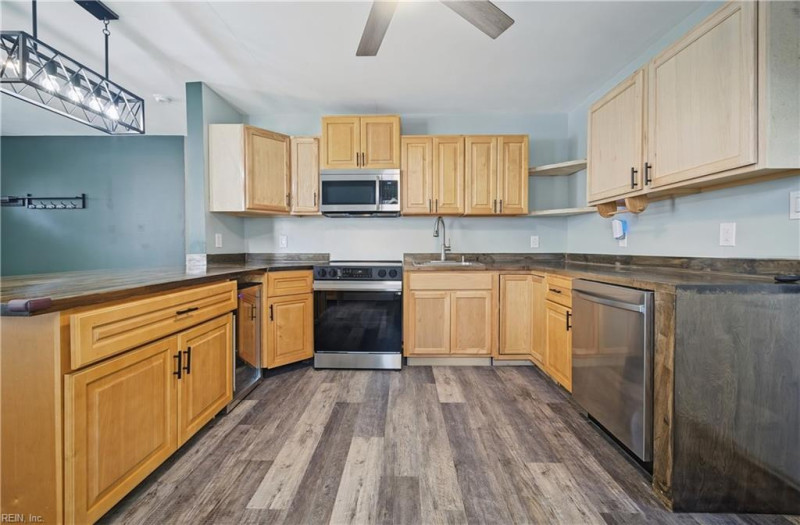 Photo 11 of 38 residential for sale in Norfolk virginia Photo 11 of 38 residential for sale in Norfolk virginia