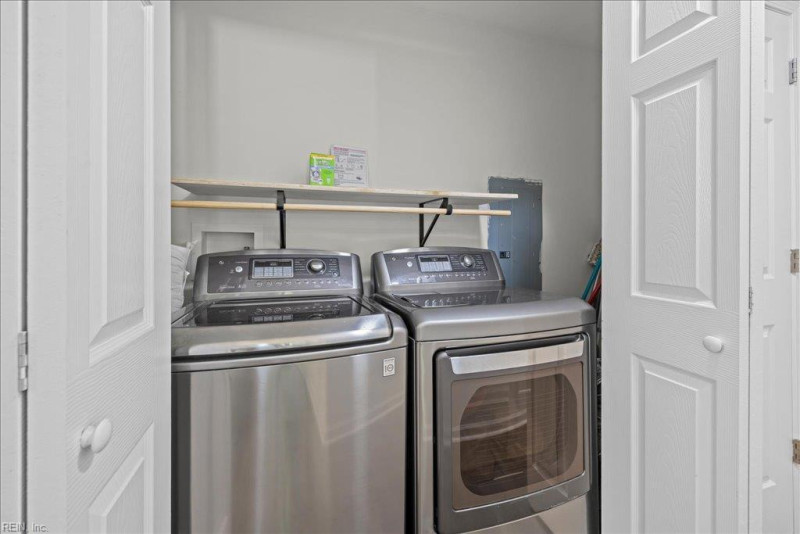 Photo 17 of 46 residential for sale in Suffolk virginia