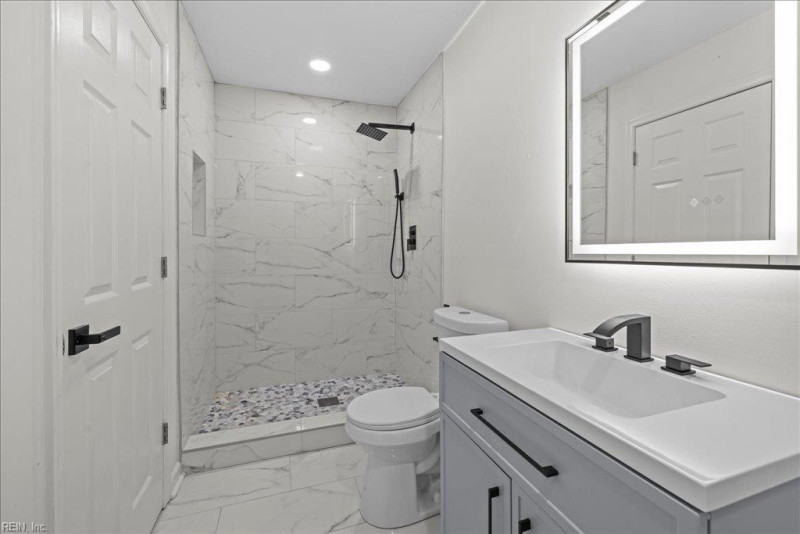 Photo 22 of 46 residential for sale in Suffolk virginia