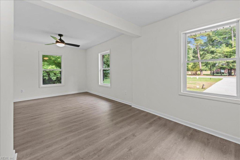 Photo 23 of 46 residential for sale in Suffolk virginia