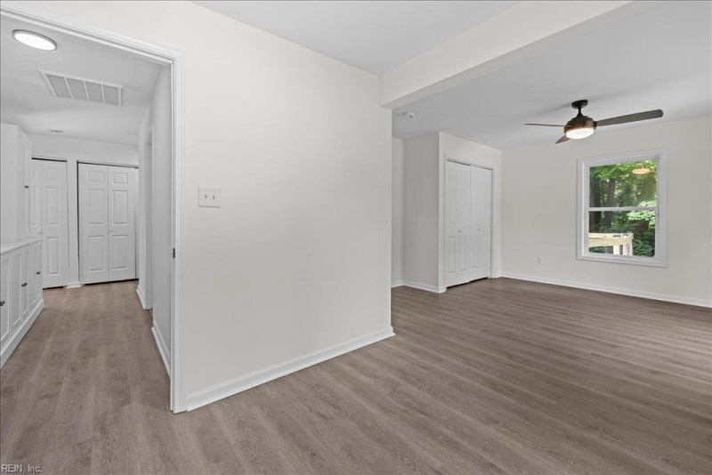 Photo 26 of 46 residential for sale in Suffolk virginia