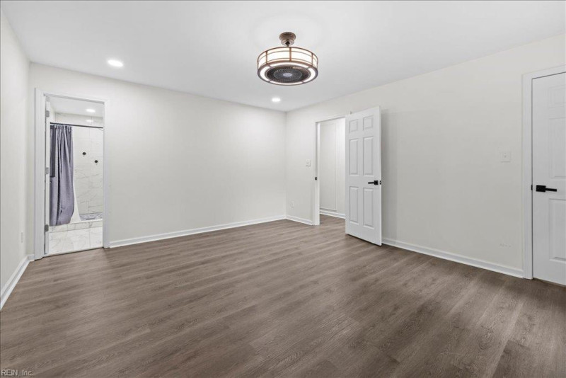 Photo 35 of 46 residential for sale in Suffolk virginia