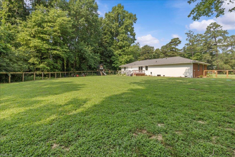 Photo 5 of 46 residential for sale in Suffolk virginia