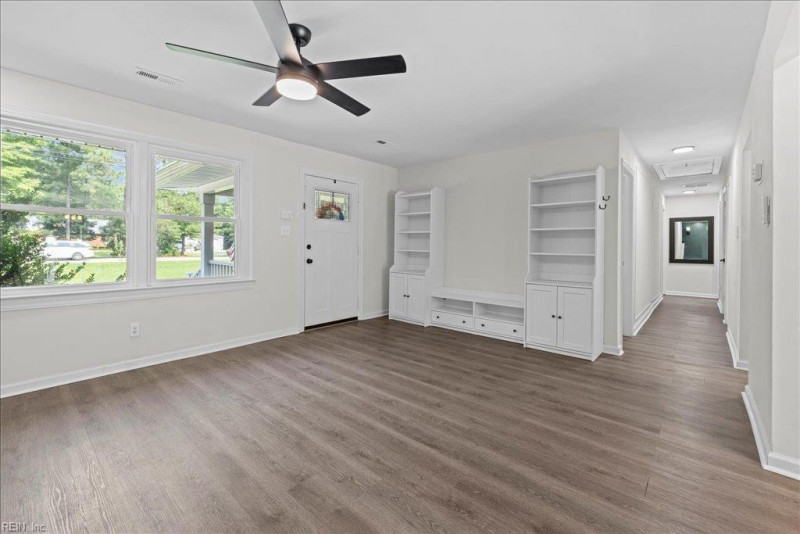 Photo 7 of 46 residential for sale in Suffolk virginia
