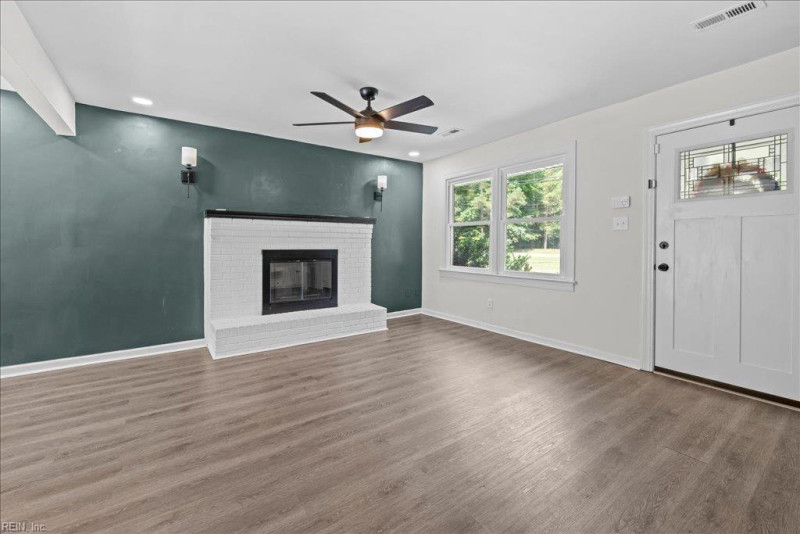 Photo 9 of 46 residential for sale in Suffolk virginia