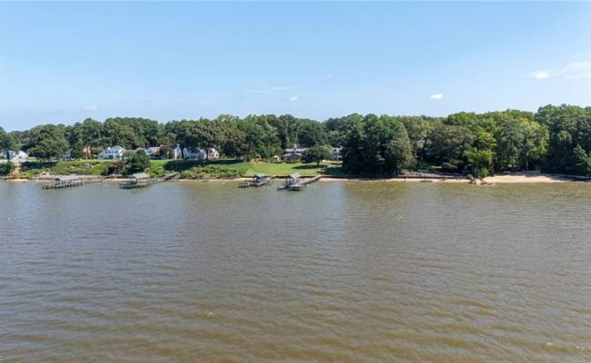 803 Riverside Drive, Newport News, VA 23606