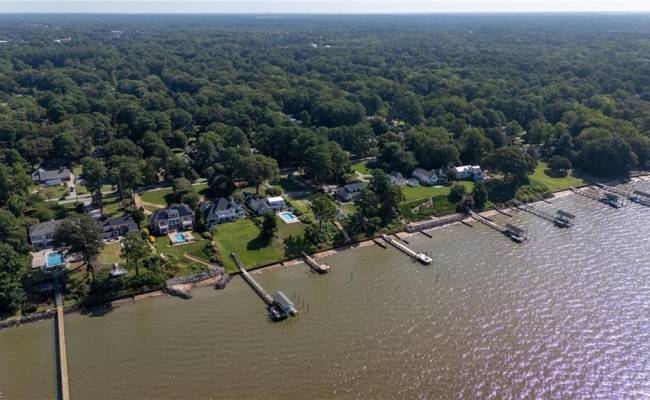803 Riverside Drive, Newport News, VA 23606