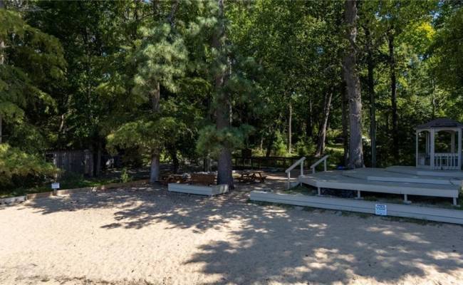 803 Riverside Drive, Newport News, VA 23606