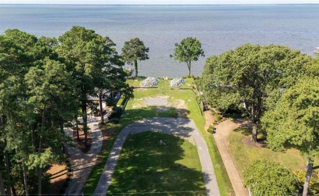 803 Riverside Drive, Newport News, VA 23606
