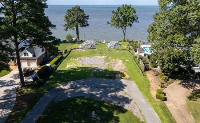 803 Riverside Drive, Newport News, VA 23606