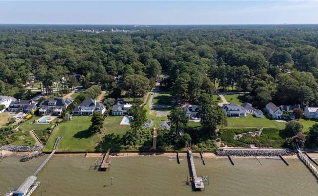 803 Riverside Drive, Newport News, VA 23606