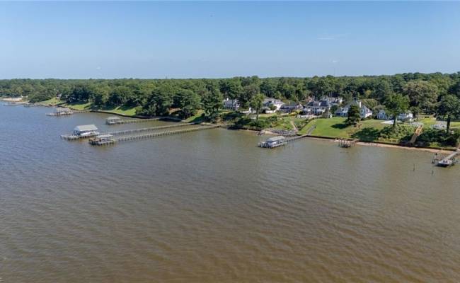 803 Riverside Drive, Newport News, VA 23606
