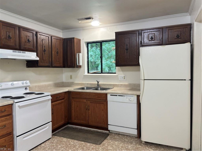 Photo 6 of 11 residential for sale in Virginia Beach virginia Photo 6 of 11 residential for sale in Virginia Beach virginia