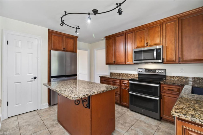 Photo 2 of 36 residential for sale in Chesapeake virginia Photo 2 of 36 residential for sale in Chesapeake virginia