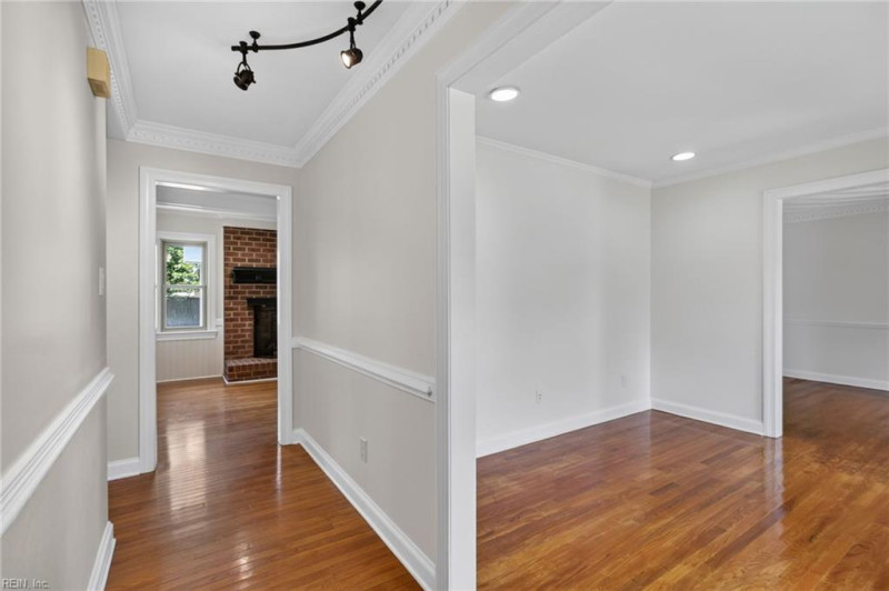 Photo 9 of 36 residential for sale in Chesapeake virginia Photo 9 of 36 residential for sale in Chesapeake virginia