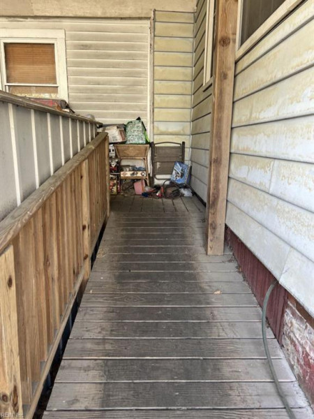 Photo 13 of 38 residential for sale in Suffolk virginia