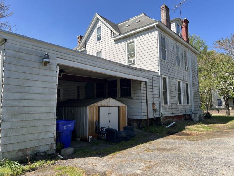 Photo 16 of 38 residential for sale in Suffolk virginia