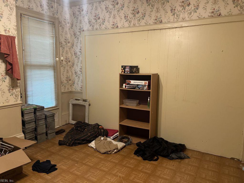 Photo 20 of 38 residential for sale in Suffolk virginia