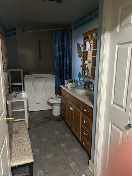 Photo 32 of 38 residential for sale in Suffolk virginia
