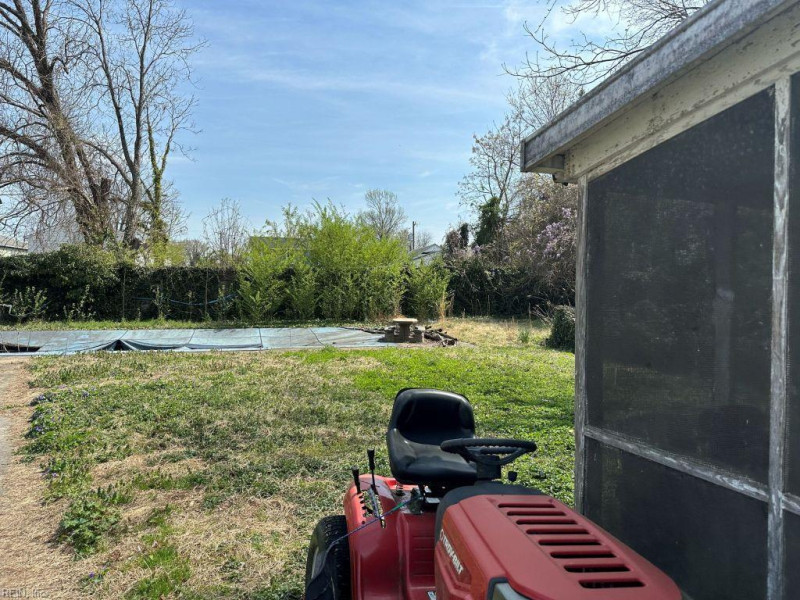 Photo 8 of 38 residential for sale in Suffolk virginia