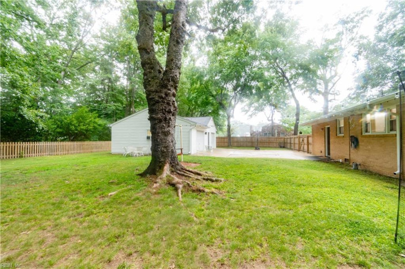 Photo 26 of 27 residential for sale in York County virginia