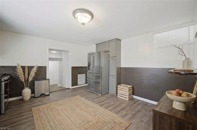 Photo 10 of 36 residential for sale in Norfolk virginia